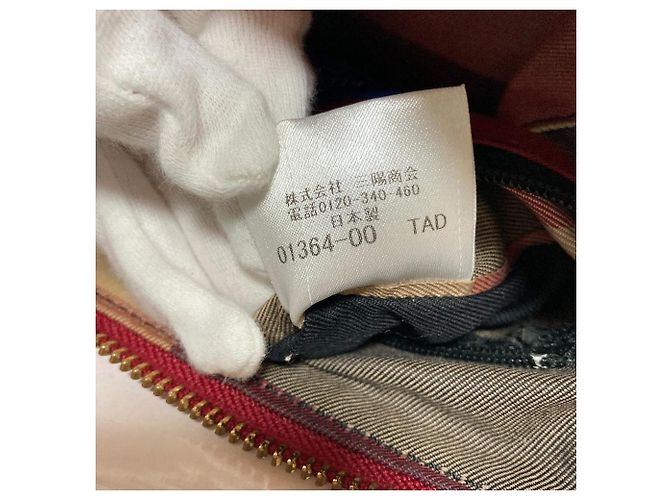 Autre Marque BLUE LABEL CRESTBRIDGE Leder-Schultertasche mit Kette Rot - Ansicht 13
