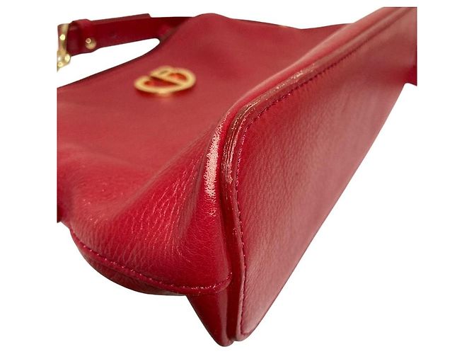 Autre Marque BLUE LABEL CRESTBRIDGE Leder-Schultertasche mit Kette Rot - Ansicht 17