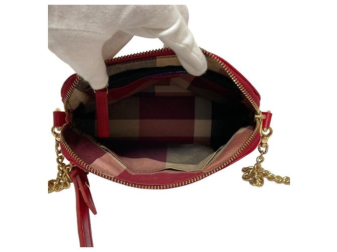 Autre Marque BLUE LABEL CRESTBRIDGE Leder-Schultertasche mit Kette Rot - Ansicht 8