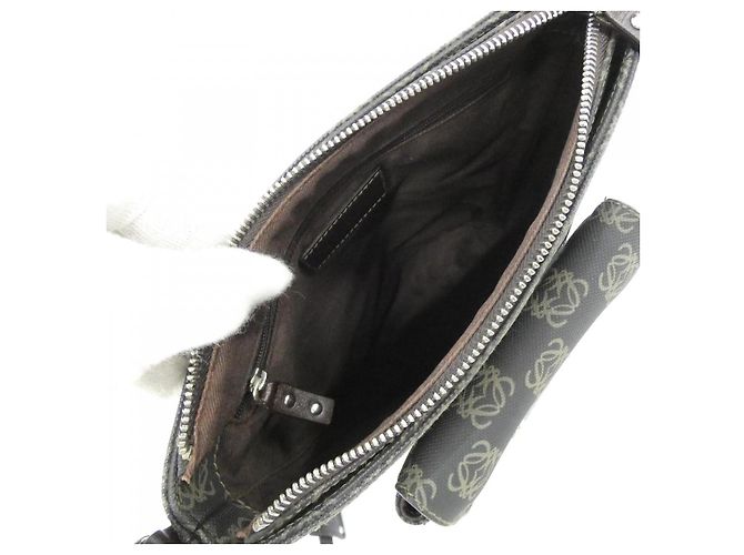 Loewe Schultertasche aus PVC Braun - Ansicht 10
