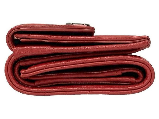 Cartera Boy Chanel trifold de piel de cordero CHANEL Roja - vista 4