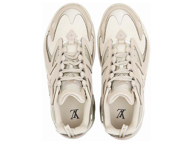 Baskets Louis Vuitton Runner Tatic Marron Rose Beige - vue 4