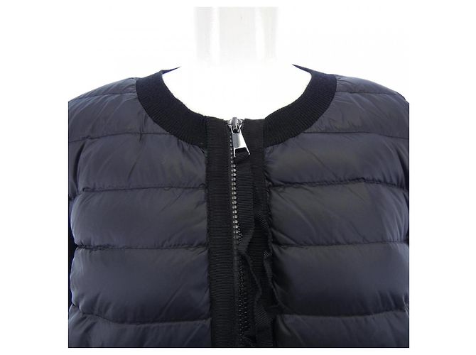 Moncler A9018 Down Jacket Black - view 7
