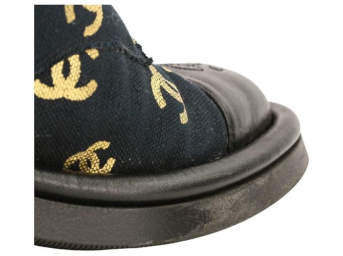 Chanel 22B kurze Stiefel aus Canvas und Lammfell Schwarz - Ansicht 13