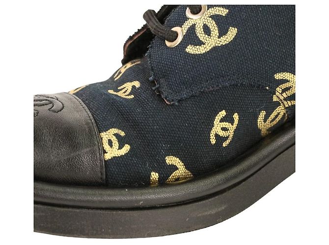 Chanel 22B kurze Stiefel aus Canvas und Lammfell Schwarz - Ansicht 15