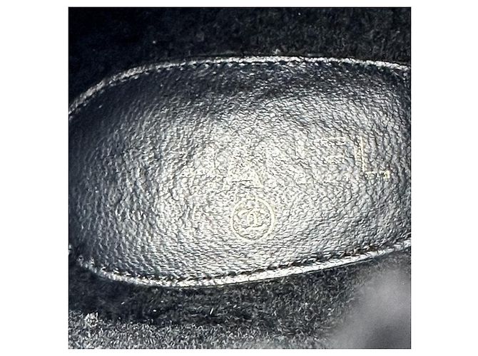 Chanel 22B kurze Stiefel aus Canvas und Lammfell Schwarz - Ansicht 8