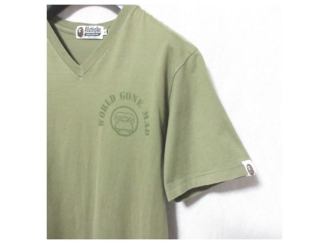 Autre Marque Camiseta A Bathing Ape WORLD GONE MAD Verde Caqui - vista 3