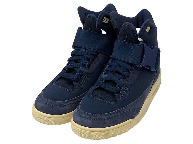 Autre Marque Baskets Nike Air Jordan 3 Retro Explorer Bleu Bleu Marine - vue 2