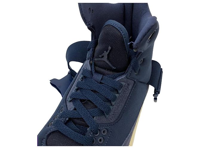 Autre Marque Baskets Nike Air Jordan 3 Retro Explorer Bleu Bleu Marine - vue 8