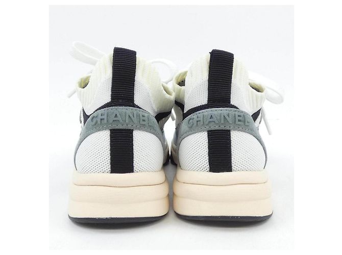 Sneakers Chanel in maglia e vitello scamosciato Bianco Blu - vista 5