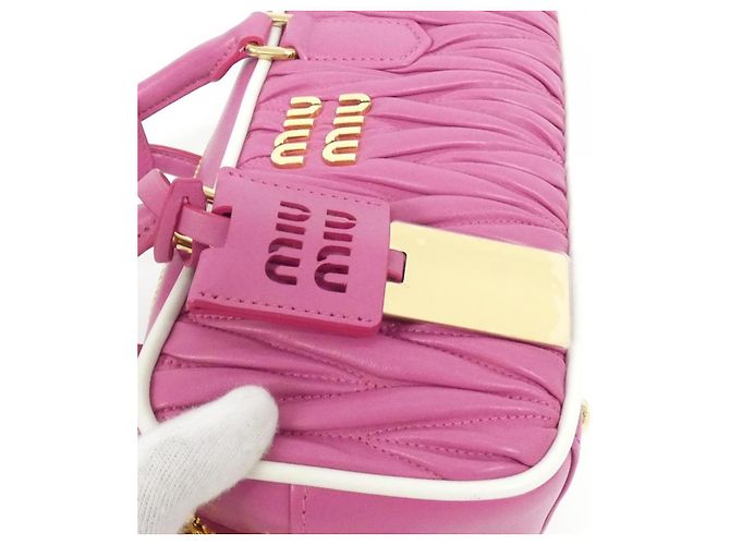 Borsa a tracolla Miu Miu 5BB142 Matelassé Pipi Rosa Bianco D'oro Fuschia - vista 5