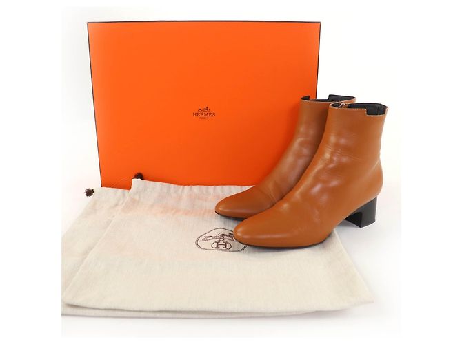 Hermès Demarche35.5 Leather Short Boots Brown - view 2