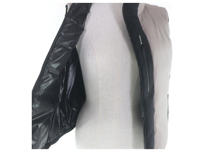 Moncler LYTHRUM Nylon-Daunenweste Braun Schwarz - Ansicht 5