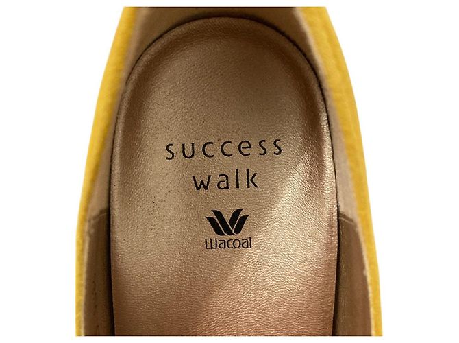 Autre Marque Décolleté in camoscio Wacoal success walk Giallo - vista 6