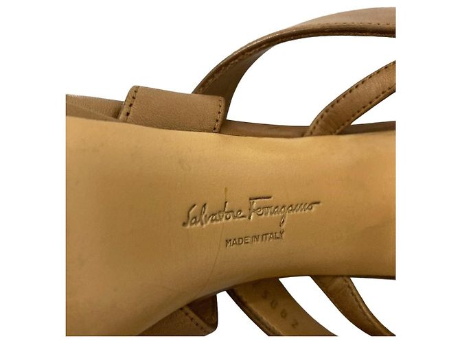 Sandales en cuir Salvatore Ferragamo Marron - vue 8