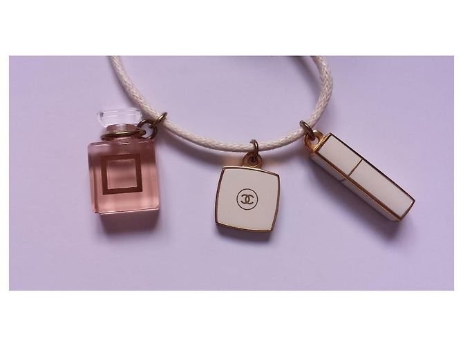 Mademoiselle Collar Chanel Parfum y Lápiz Labial Blanco Beige - vista 2