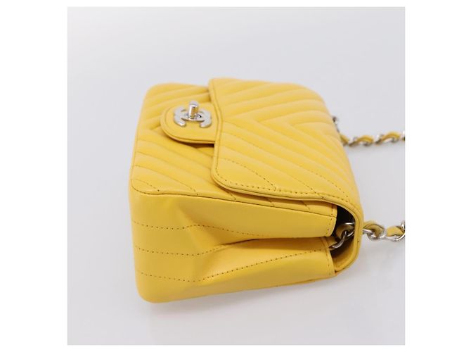 CHANEL V Stitch Schultertasche mit Kette aus Lammleder Gelb Silber CC Auth 206310SAM - Ansicht 4