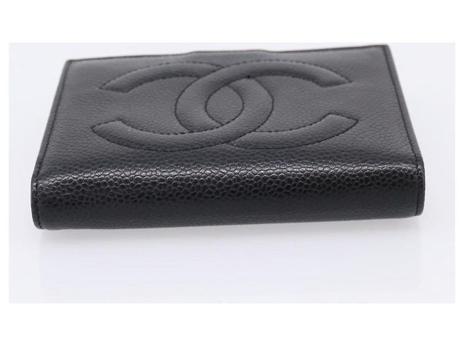 Carteira Compacta CHANEL COCO Mark em Couro Caviar Preta e Dourada CC Auth 206090V Preto Dourado - vista 6