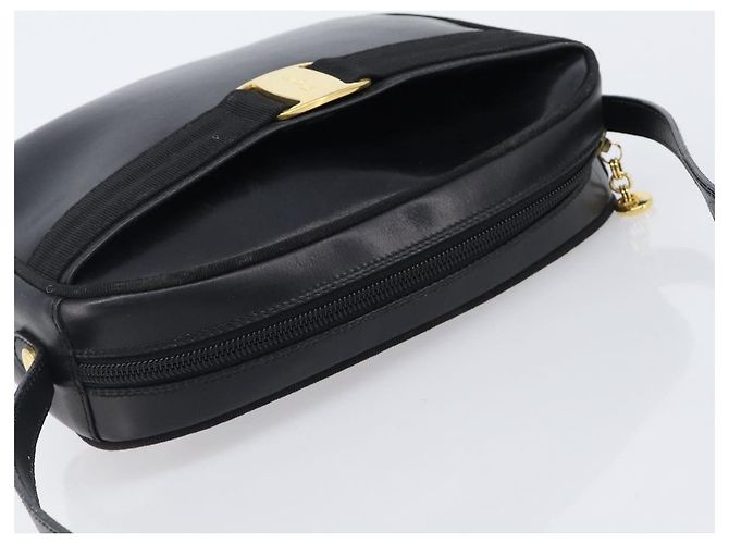 Borsa a tracolla Salvatore Ferragamo Vala in pelle nera e oro Auth bs37160 Nero - vista 6