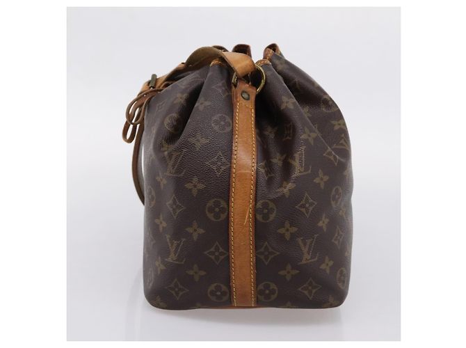 LOUIS VUITTON Monogram Petit Noe Shoulder Bag M42226 LV Auth 202947 Monograma - vista 4