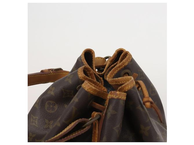 LOUIS VUITTON Monogram Petit Noe Schultertasche M42226 LV Auth 196342 Monogramm - Ansicht 6