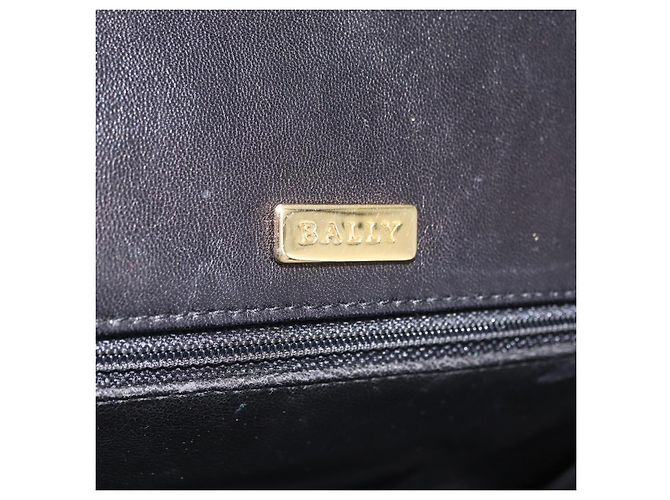 Bolsa de Ombro com Corrente Bally em Couro Preto e Dourado Auth BA16168 - vista 19