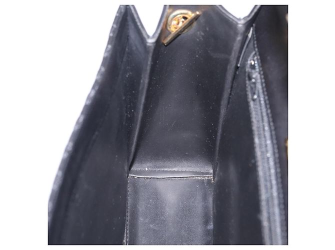 Bolsa de Ombro com Corrente Bally em Couro Preto e Dourado Auth BA16168 - vista 21