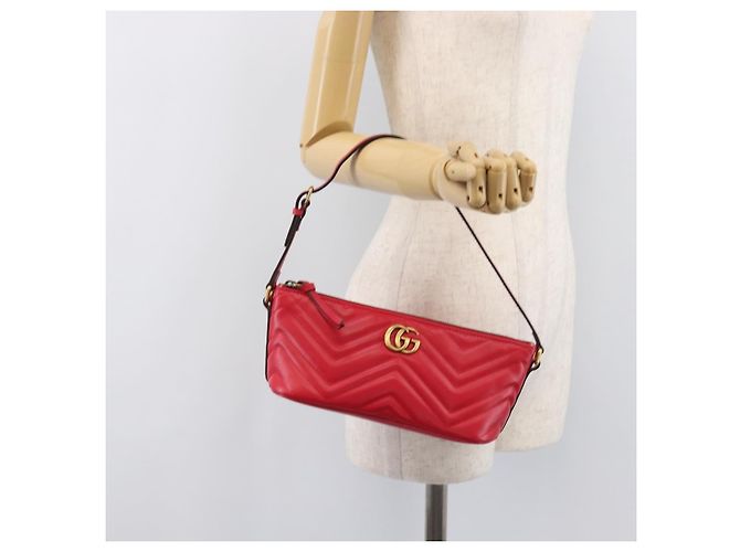 Borsa GUCCI GG Marmont in pelle rossa e oro 739166 Auth ka6352V Rosso D'oro - vista 24