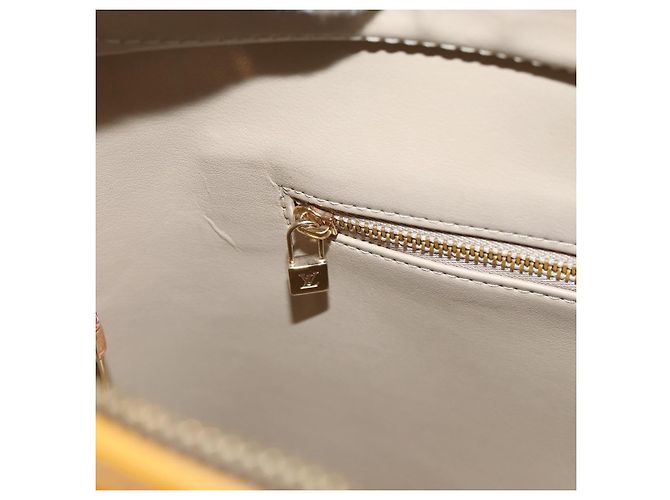 Bolso de mano LOUIS VUITTON Monogram Vernis Houston Beige M91004 LV Auth ep15897 - vista 21