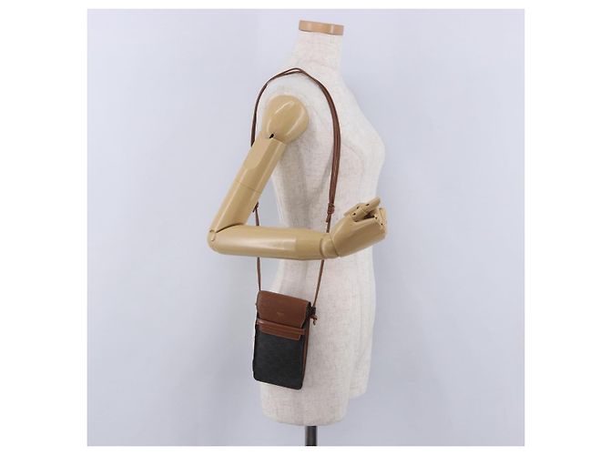 Céline CELINE Triomphe Macadam Canvas Phone Pouch PVC Black Auth 200721 Schwarz - Ansicht 26