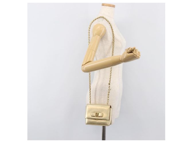 Borsa a tracolla Salvatore Ferragamo Vala Chain in pelle oro autentica bs37272 - vista 25