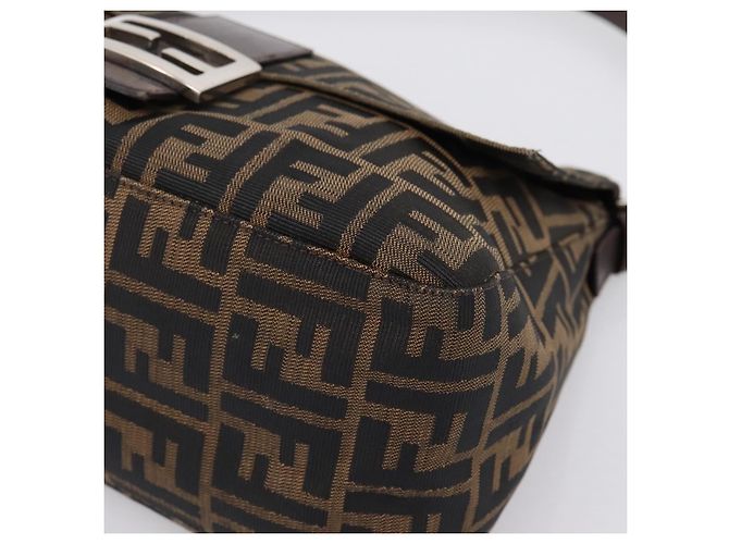 Borsa a tracolla FENDI Zucca Canvas Mamma Baguette Brown Black Auth 196093V Marrone Nero - vista 14