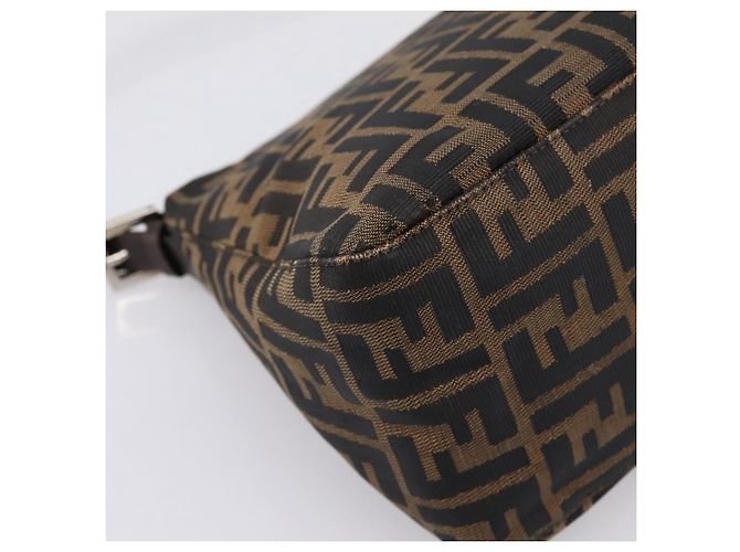 Borsa a tracolla FENDI Zucca Canvas Mamma Baguette Brown Black Auth 196093V Marrone Nero - vista 17