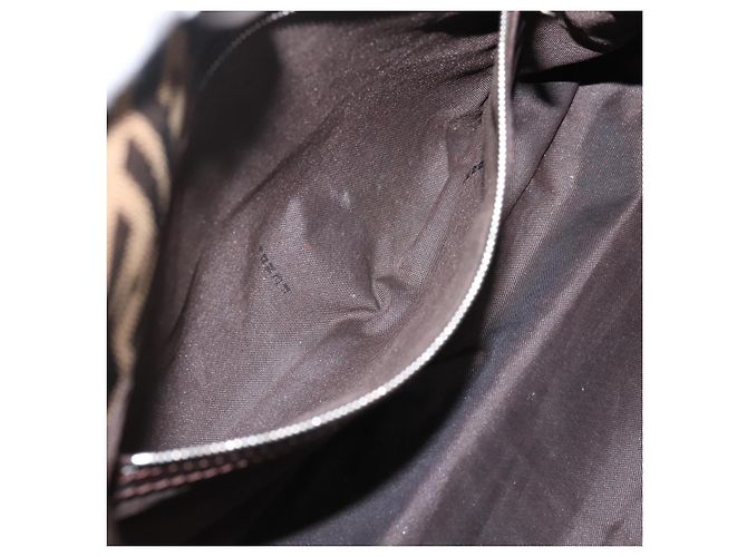 Borsa a tracolla FENDI Zucca Canvas Mamma Baguette Brown Black Auth 196093V Marrone Nero - vista 25