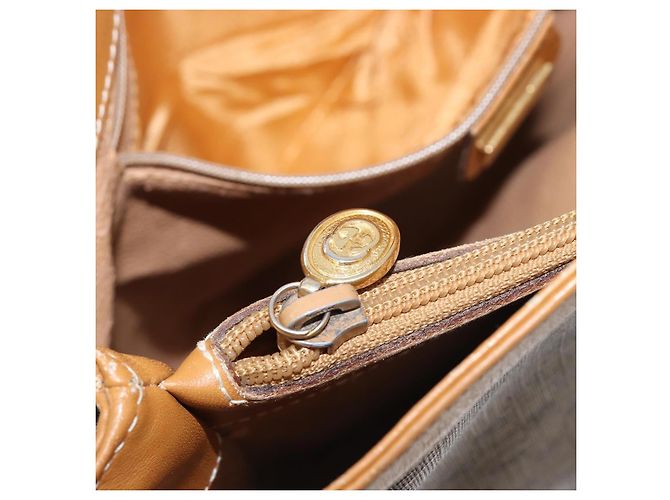 Borsa a tracolla GUCCI Micro GG Supreme PVC Beige Gold Auth ki6827 D'oro - vista 25