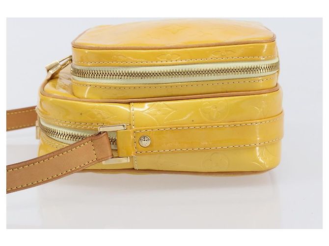 Bolso LOUIS VUITTON Monogram Vernis Wooster Lime Yellow M91075 LV Auth gh2361A Dorado - vista 4