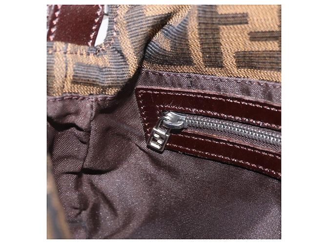Borsa a Tracolla FENDI Zucca Canvas Mamma Baguette Nero Marrone Auth 206109V - vista 26
