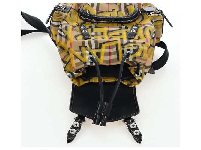 BURBERRY Nova Check Graffiti Backpack Canvas Beige Silver Auth 203410M Silvery - view 9