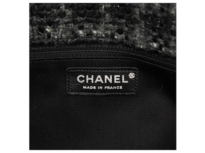 Bolsa Satchel com aba e alça de mão Chanel CC em tweed preto - vista 5