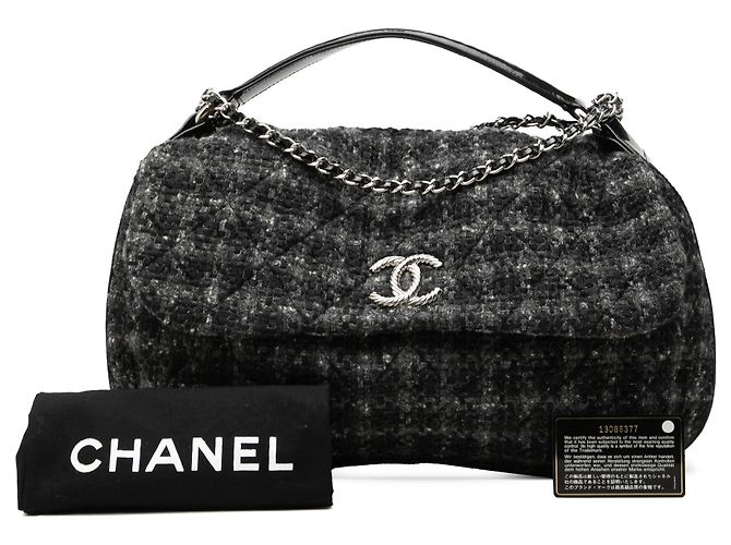 Bolsa Satchel com aba e alça de mão Chanel CC em tweed preto - vista 7