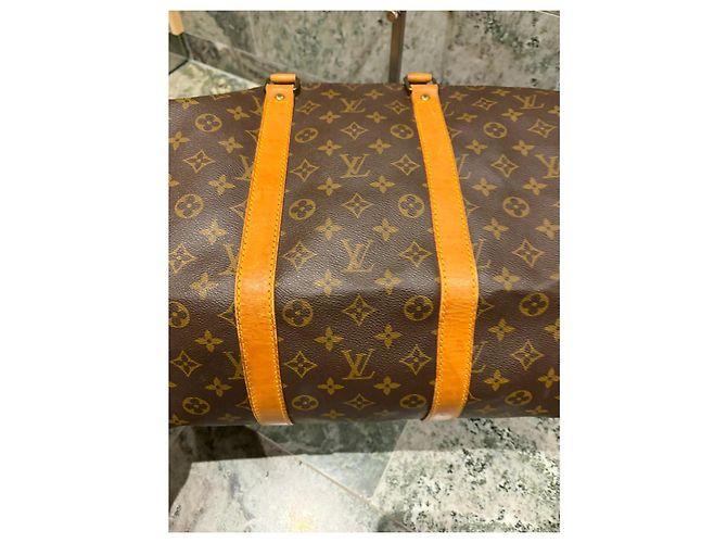 Louis Vuitton Keepall Bandoulière 55 Monogram Castaño Monograma - vista 3