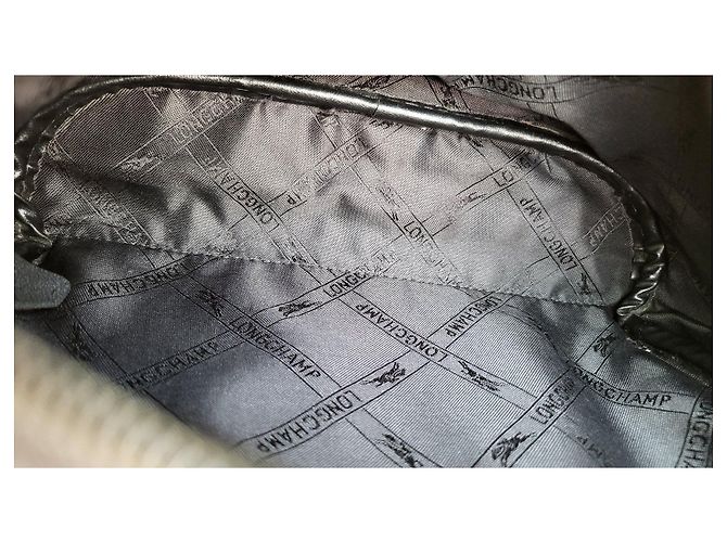 Longchamp Le Foulonne Marsupio in Pelle Martellata Nera Nero - vista 14