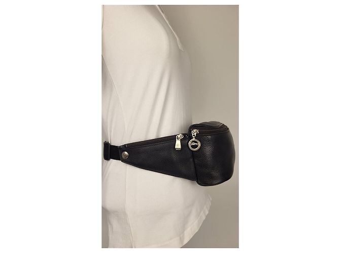 Longchamp Le Foulonne Marsupio in Pelle Martellata Nera Nero - vista 9