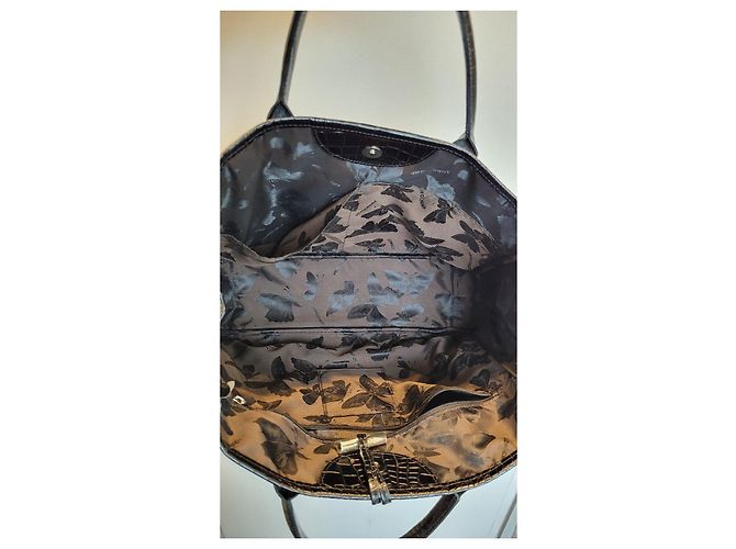 Longchamp Roseau Handtasche aus schwarzem Leder in Krokodil-Optik - Ansicht 14