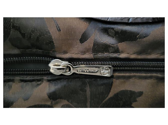 Longchamp Roseau Handtasche aus schwarzem Leder in Krokodil-Optik - Ansicht 6