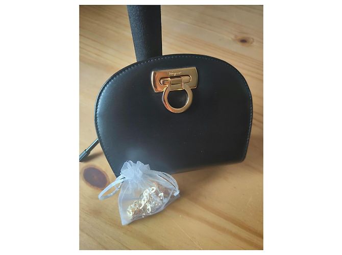 Salvatore Ferragamo Borsa a Tracolla Gancini Pelle Nera Nero - vista 11