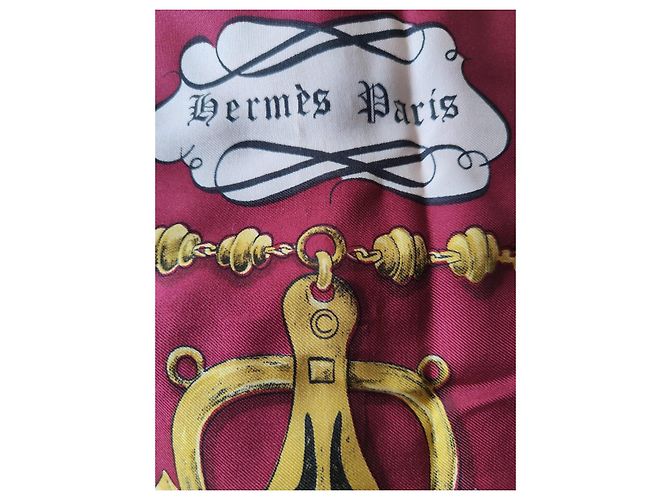 Pañuelo Hermès 90x90 de seda – Modelo "Palefroi" (Bordeaux y Oro) Roja Dorado - vista 3