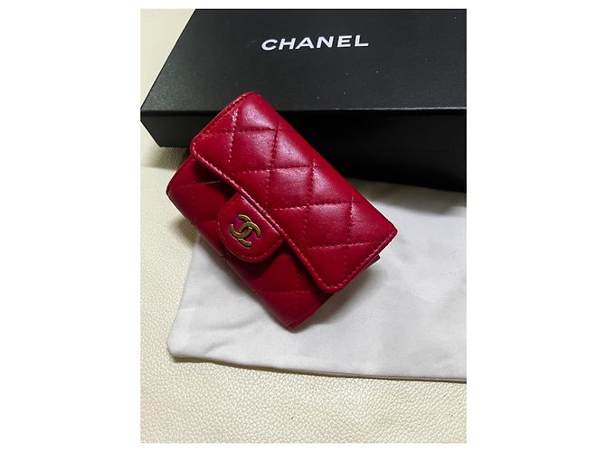 Chanel Portafoglio Classico in Pelle Matelassé Rosso - vista 12