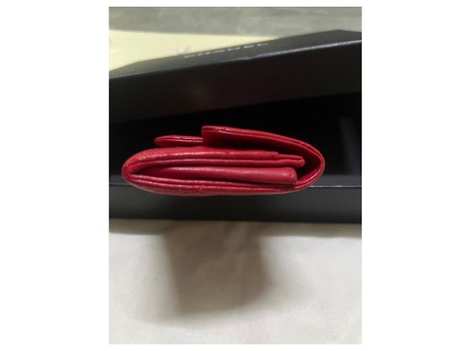 Chanel Portafoglio Classico in Pelle Matelassé Rosso - vista 3