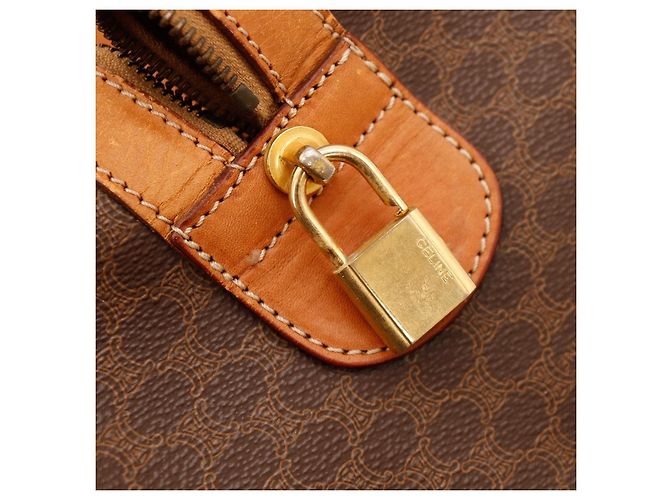 Bolsa Boston Céline Macadam Monograma Marrom - vista 11